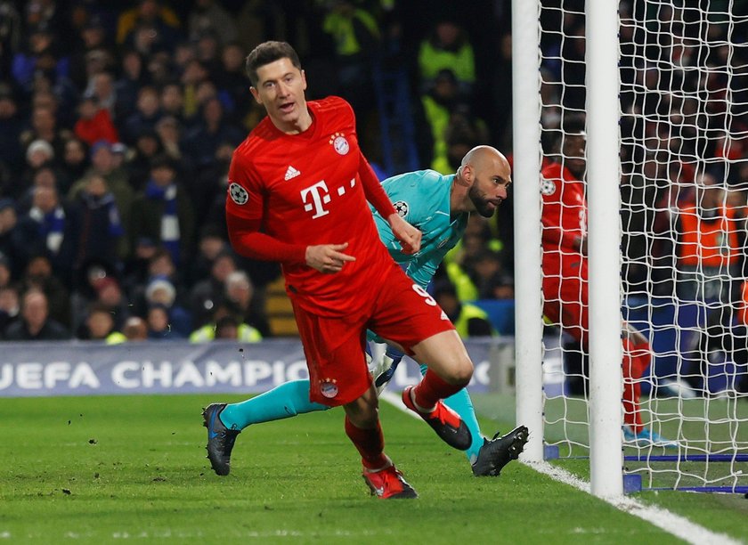 Robert Lewandowski (32 l.) jest królem Bundesligi. Polak ma cztery korony króla strzelców, a teraz kroczy po kolejną.