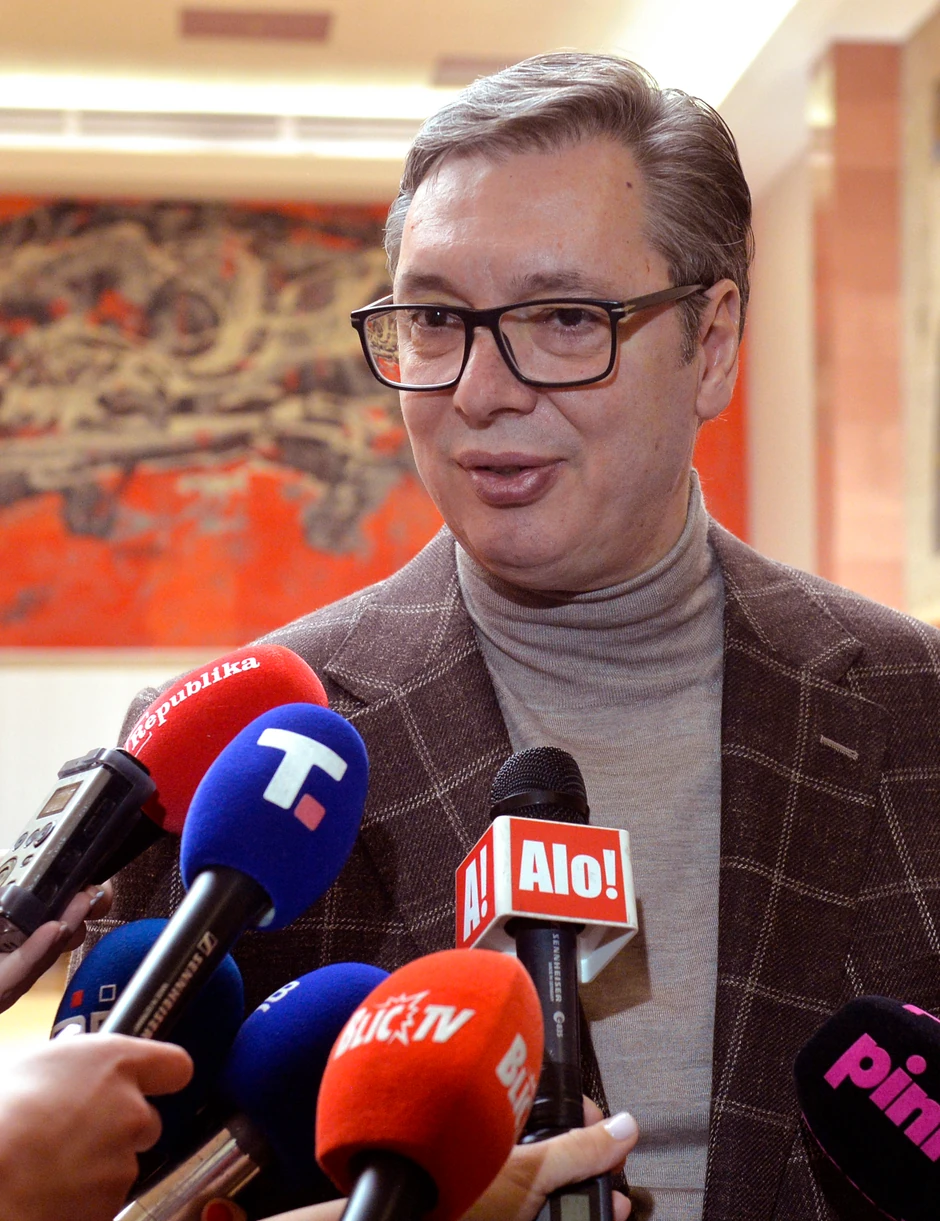 Vučić kaže da je nečija namera da Srbe udalji što dalje od KiM