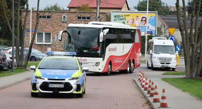 Reprezentacja Polski jest już w Warszawie. Podróż do hotelu pod eskortą policji