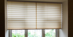 Te plisy na okna lepsze od tradycyjnych rolet. Efektowne i praktyczne