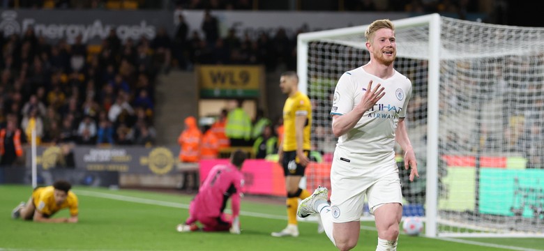 Cztery gole De Bruyne. Manchester City zatańczył z "Wilkami"