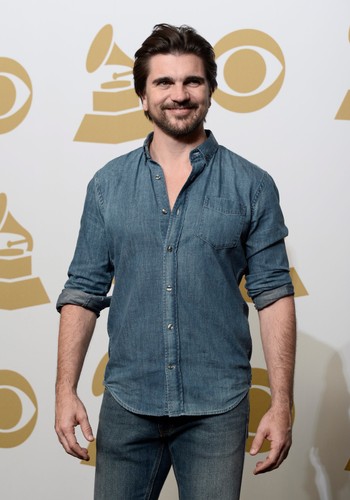 Im dziwniej tym głośniej? Gwiazdy na Grammy: Juanes
