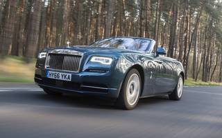 Jak się jeździ kabrioletem Rolls-Royce'a?