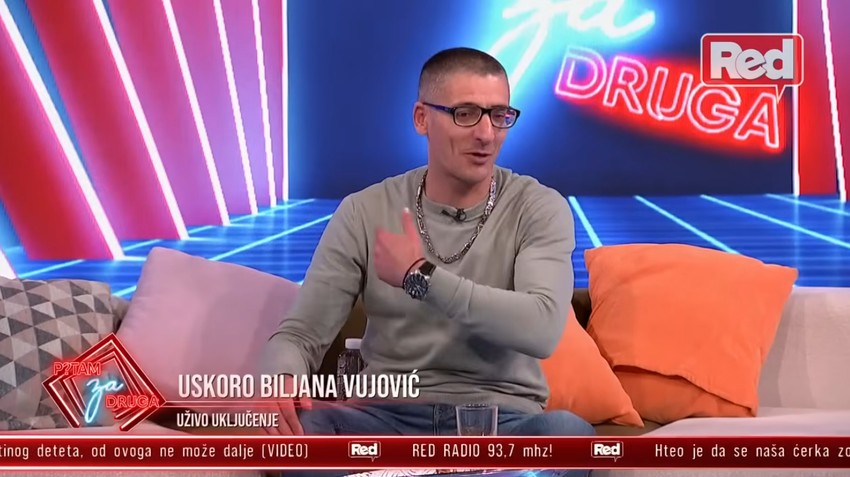 Iznese šokantne tvrdnje o Jovani Tomić: "Matora je molila dečka da joj napravi dete u kolima"