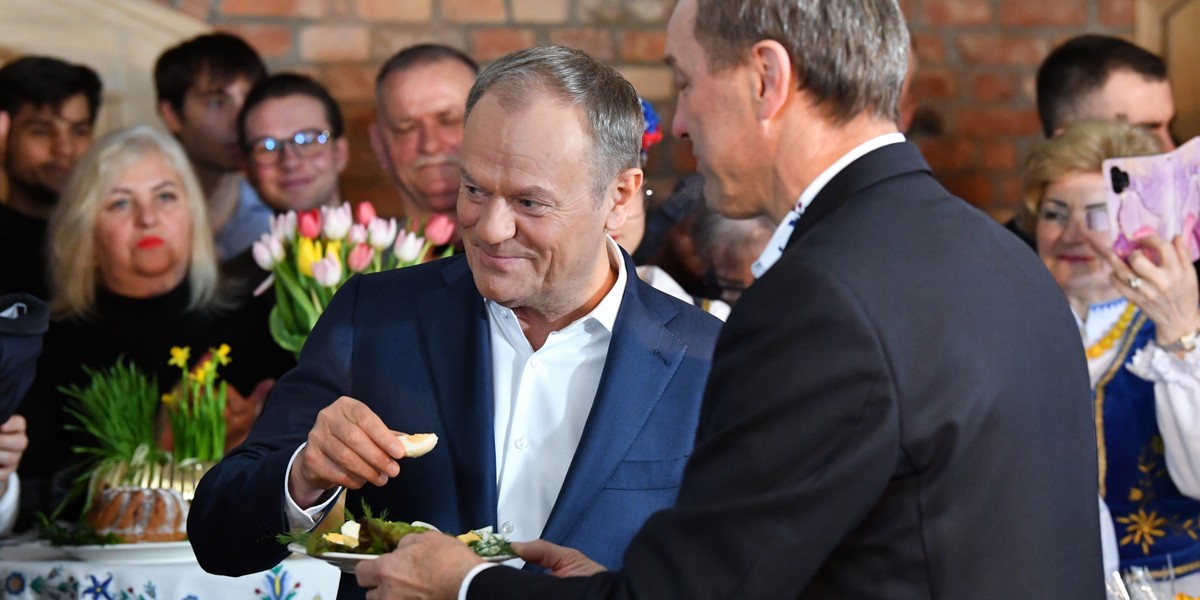 Donald Tusk podczas spotkania świątecznego w Kościerzynie.