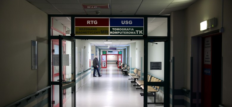 Szpitale ograniczają przyjęcia pacjentów. W tle rozliczenia z NFZ