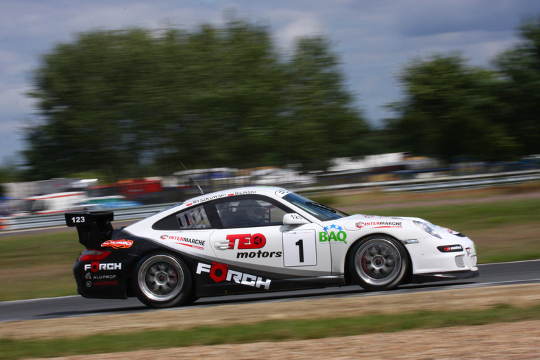 Wyścigi: w Porsche GT3 Cup powalczy o mistrzostwo Polski