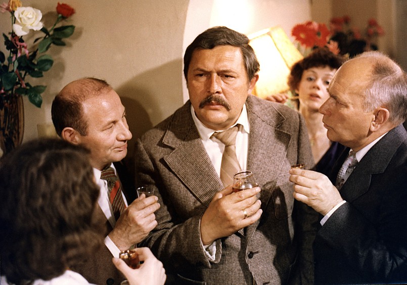 Zawrotną popularność przyniosły Jerzemu Bińczyckiemu role w "Nocach i dniach" i w "Znachorze"