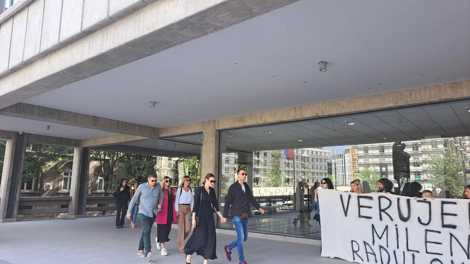 Milena Radulović dolazi na suđenje