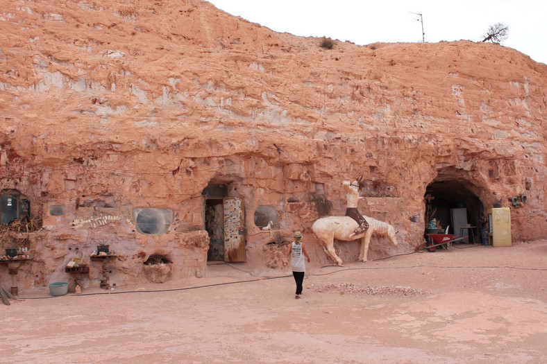 Coober Pedy, fot. http://www.busemprzezswiat.pl/