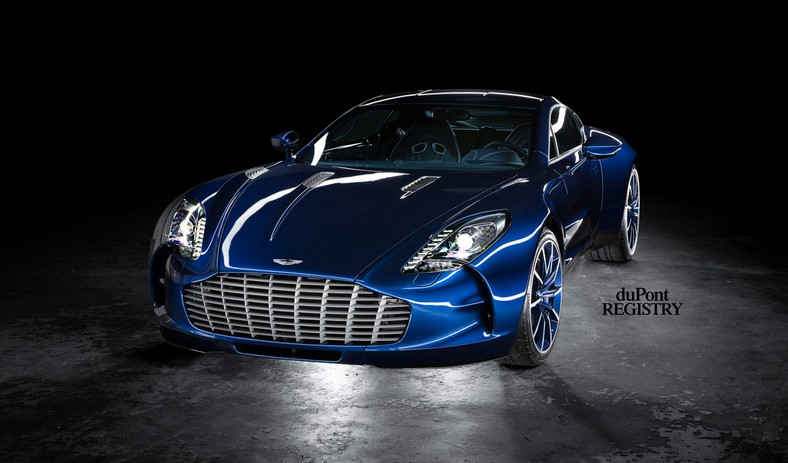 Hipnotyzujący Aston Martin One-77 na sprzedaż