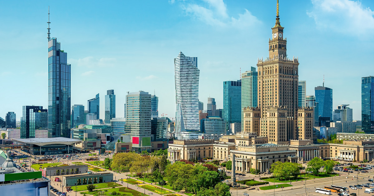 Dos grandes agencias de calificación calificaron la economía polaca