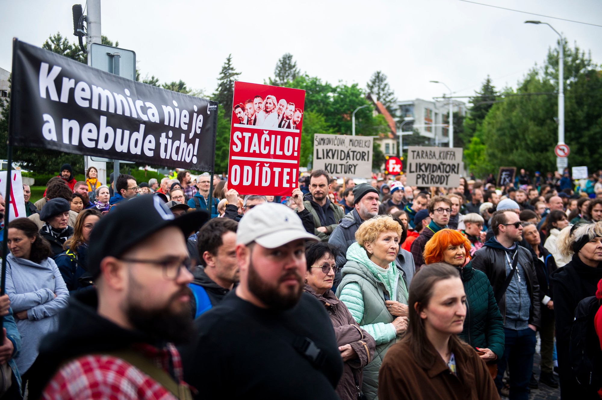 Protest proti mocenským zásahom do kultúry, životného prostredia a mimovládneho sektora pred NR SR.