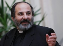 Ksiądz Isakowicz-Zaleski: Kaczyński stał u boku banderowca i faszysty