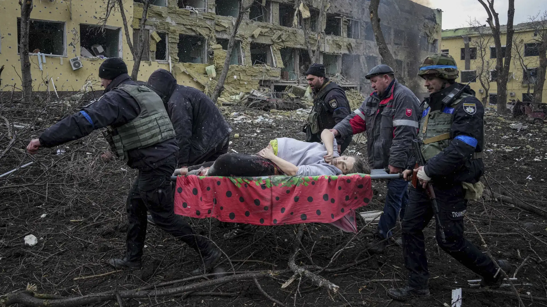 Jej zdjęcie wstrząsnęło światem. Ciężarna z bombardowanego Mariupola nie przeżyła