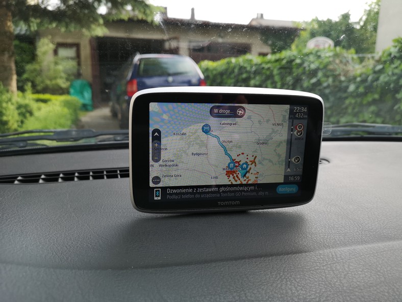 Test TomTom GO Premium 6 World. Nawigacja dla wymagających