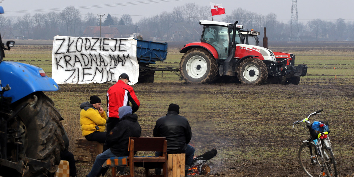 Rolnicy do drogowców: oddajcie nam pieniądze! 