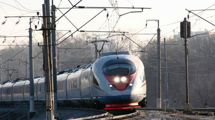 A vihar több helyen fennakadást okozott a közlekedésben /Fotó: Northfoto - illusztráció