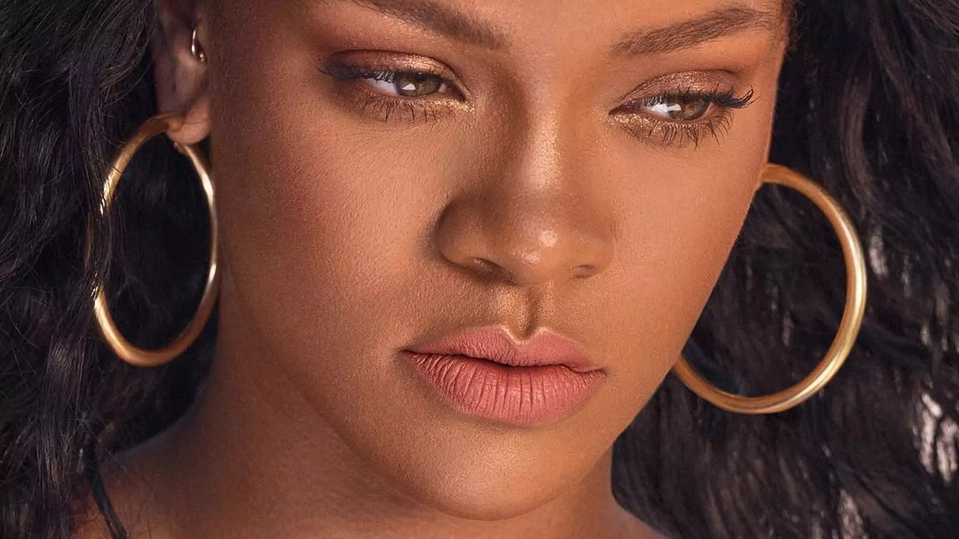 Rihanna oburzona reklamą Snapchata. "Nie wierzę, że jesteście tacy głupi "