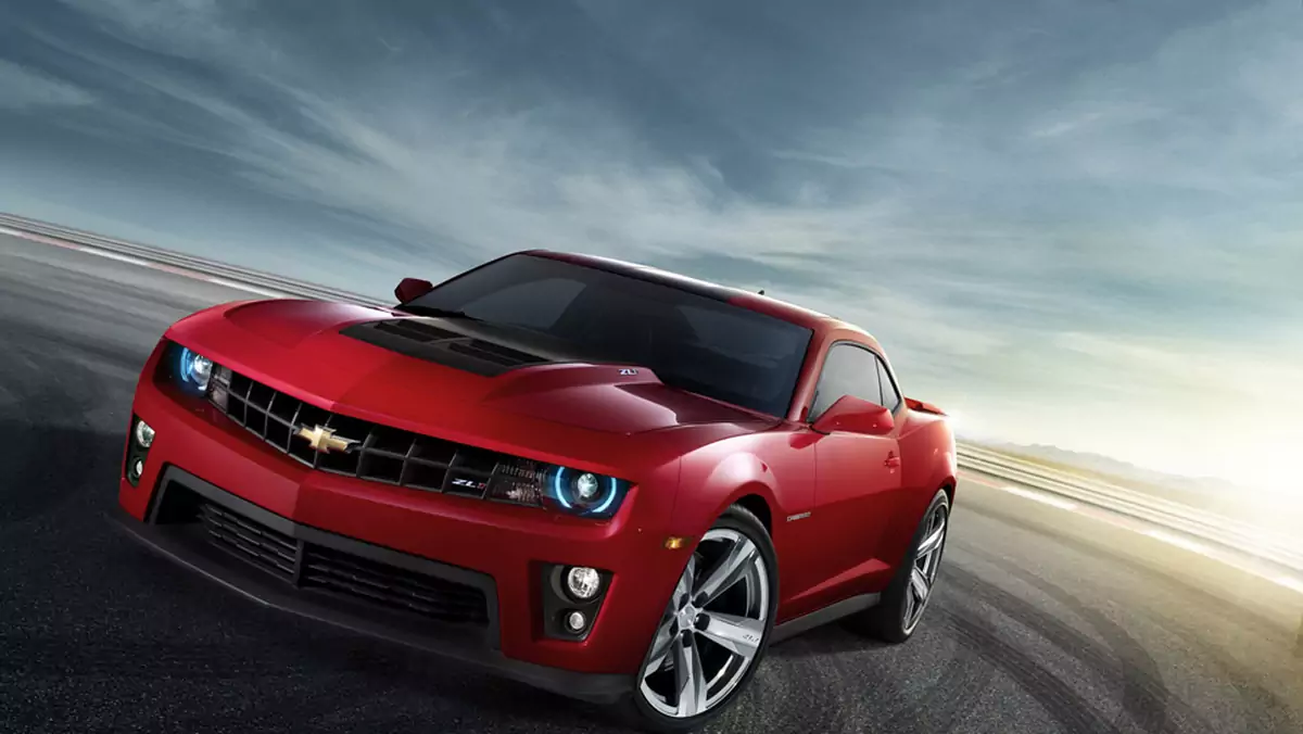 Chevrolet Camaro ZL1 zjada Mustanga na śniadanie