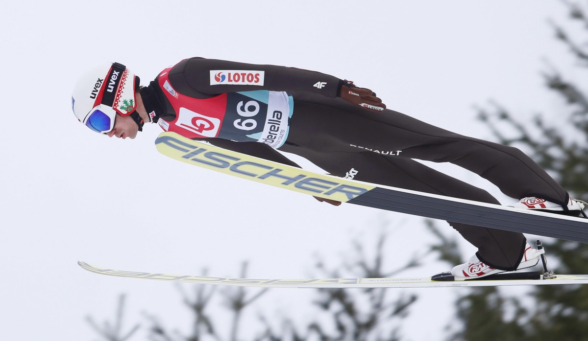 PŚ w skokach: Polacy tuż za podium w Vikersund. To nie był dobry dzień dla Kamila Stocha