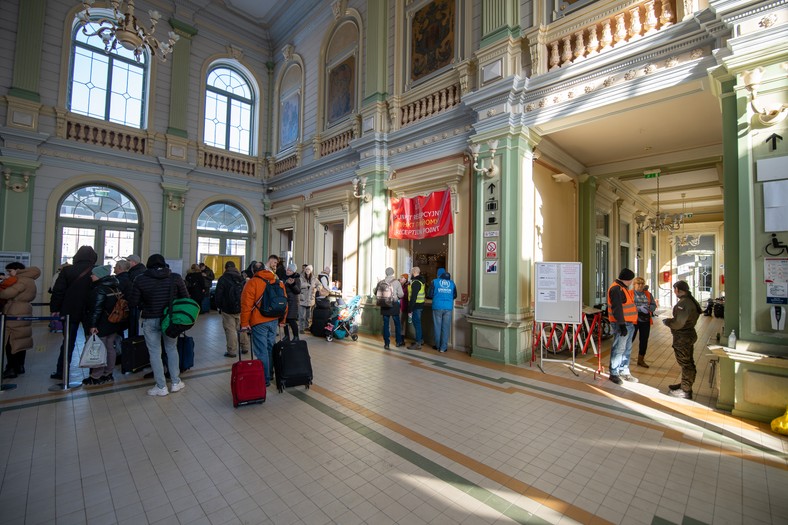 Punkt recepcyjny na dworcu kolejowym działa nieprzerwanie od roku