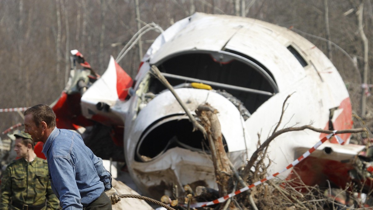 Wrak prezydenckiego samolotu Tu-154, fot. Reuters