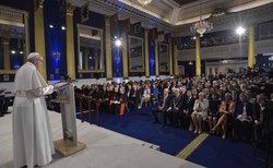 Papież w Irlandii o pedofilii: Nieskuteczność władz kościelnych słusznie wywołała oburzenie