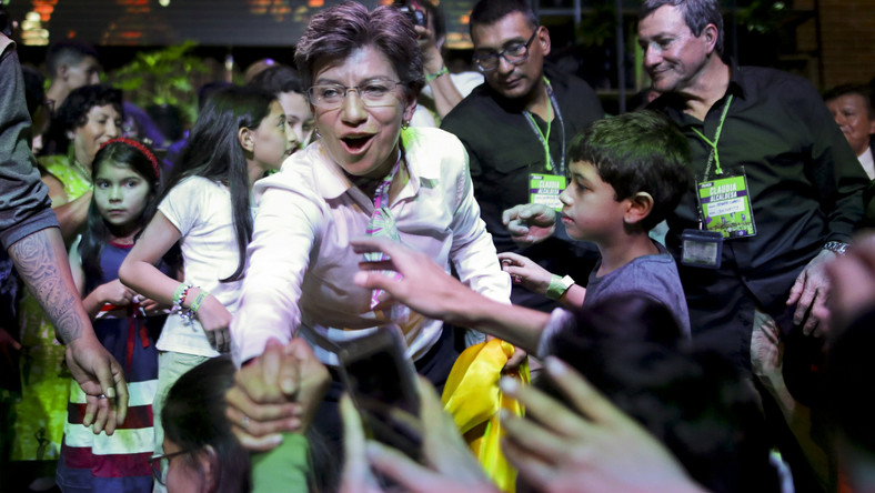 Claudia Lopez została burmistrzem Bogoty. Jej zdjęcie nabrało symbolicznego znaczenia