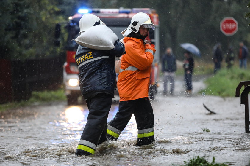 Intensywne opady deszczu na południu Polski