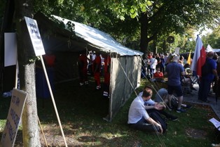 Drugi dzień "białego miasteczka" dedykowany pielęgniarstwu i położnictwu