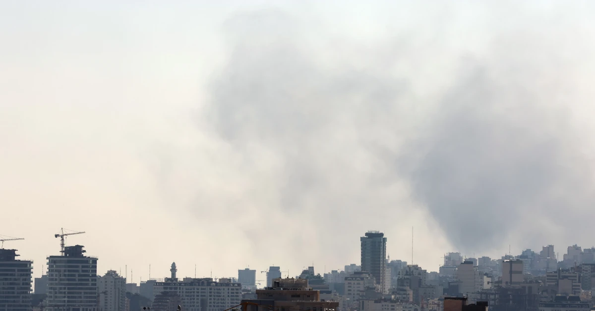 Wymiana ognia między Izraelem a Iranem. "Nowy typ pocisku" uderzył w centralę Mosadu