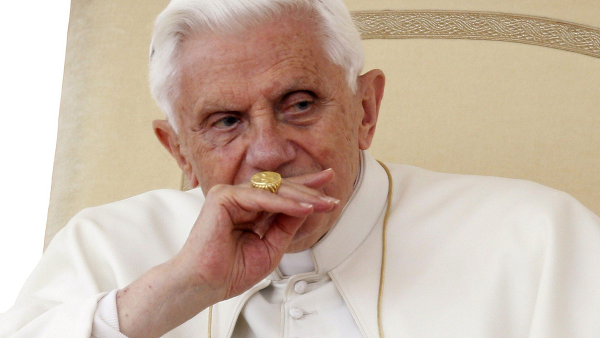 Benedykt XVI zaapelował o dołożenie wszelkich starań, by nie dopuszczać do przemocy wobec dzieci. Podczas spotkania z wiernymi w Castel Gandolfo papież nawiązał do obchodzonego w poniedziałek we Włoszech Krajowego Dnia Dzieci - Ofiar Przemocy.
