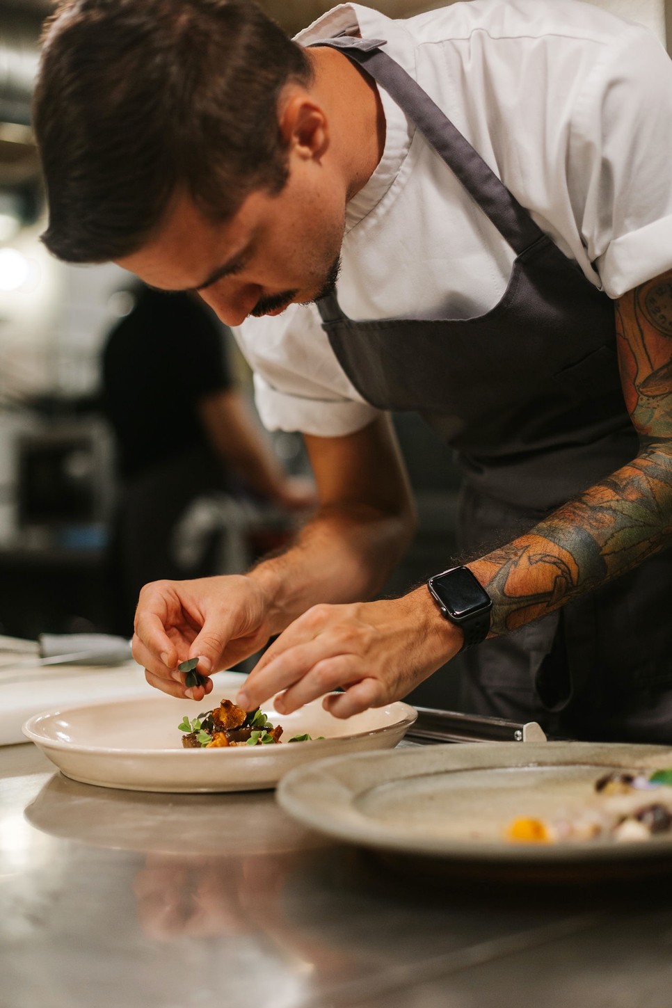 „Megélni szeretném a szakmámat, nem pedig belehalni” - interjú Farkas Richárd fine dining séffel