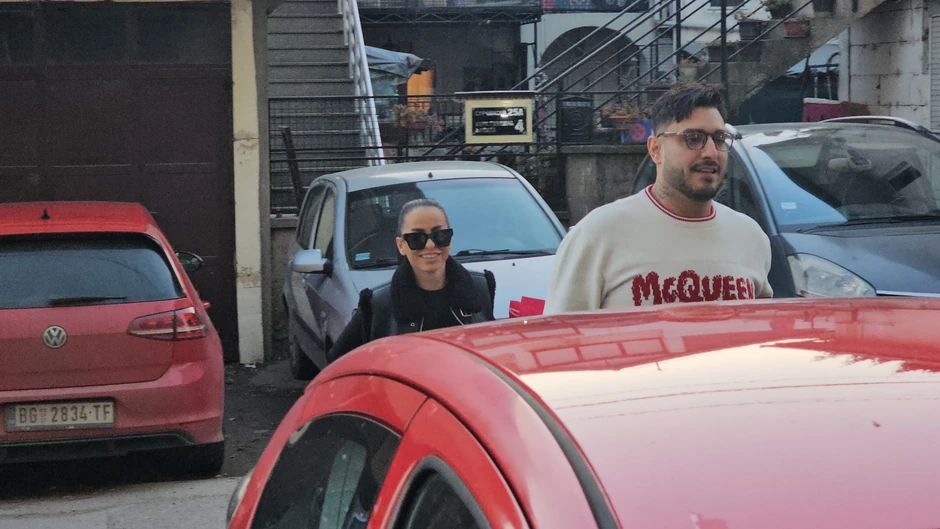 Darko i Kaća došli kod Branke na otvaranje salona