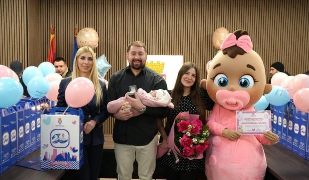 Prva beba sa Novog Beograda rođena u 2026.