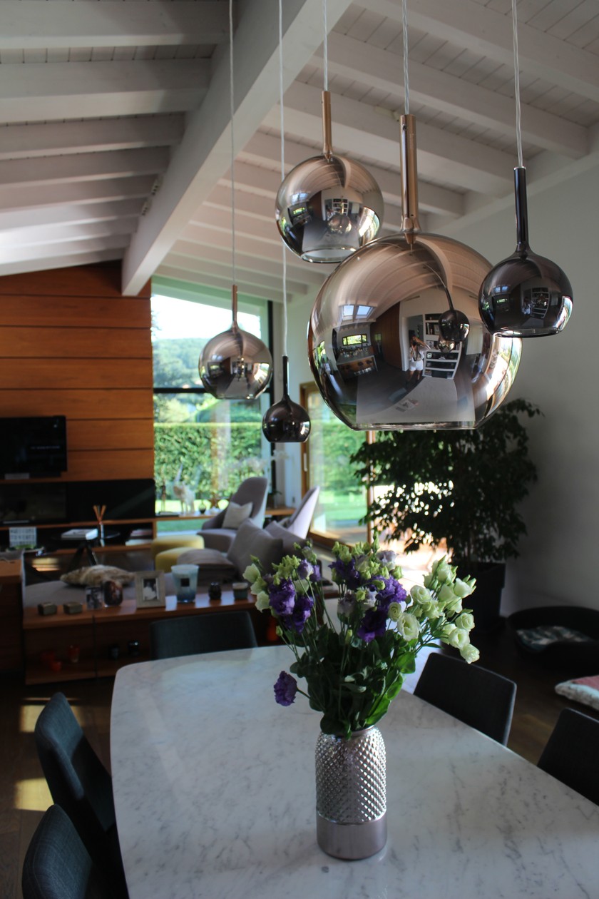 Aussergewöhnliche Leuchtmittel finden sich im Haus der Wilmottes überall. 