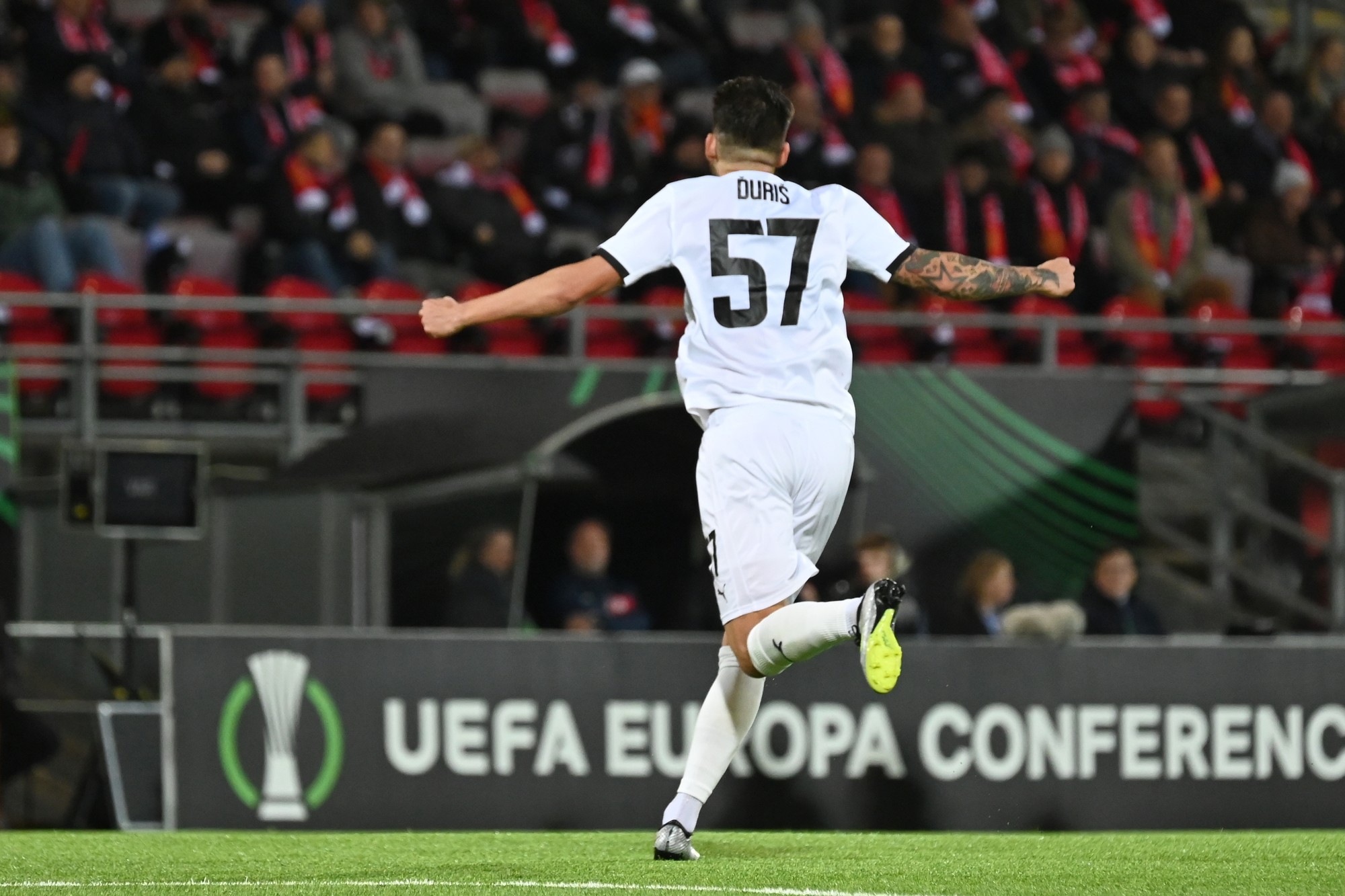 Hráč Spartaka Michal Ďuriš sa teší po strelení vyrovnávajúceho gólu.
