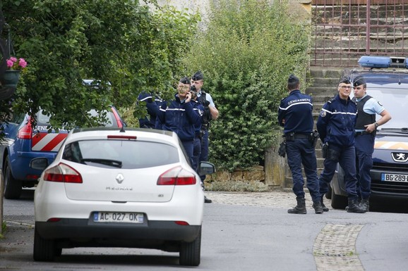 DRAMA U FRANCUSKOJ Srušio se "miraž 2000", ostaci letelice nađeni dronom: IMA MRTVIH
