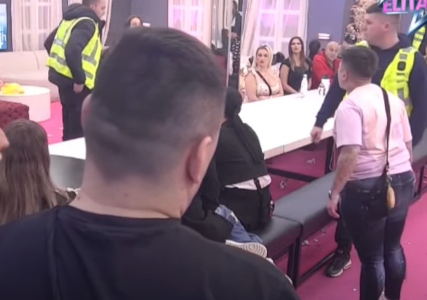 Matora i Stefani haos