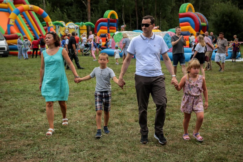 Morawiecki u cystersów . Takiego premiera nie znacie