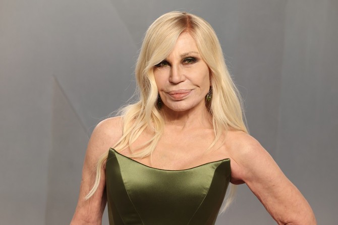  Donatela Versaće