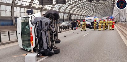 Groźny wypadek w Warszawie. Kierowca ciężarówki był pijany