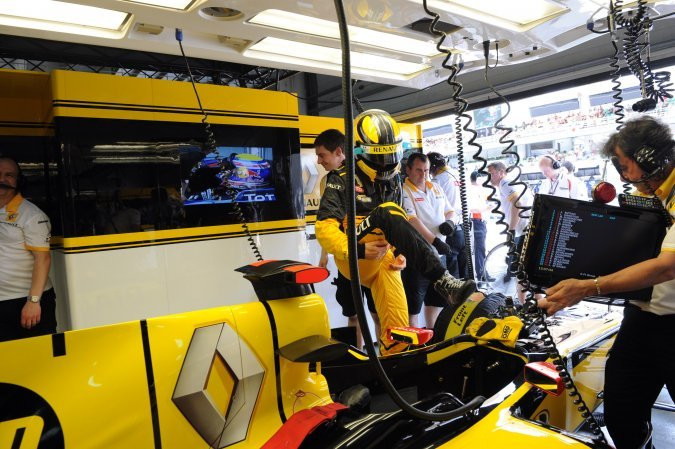 Grand Prix Chin 2010: Button i McLaren najszybciej, Kubica 5. (relacja, wyniki)