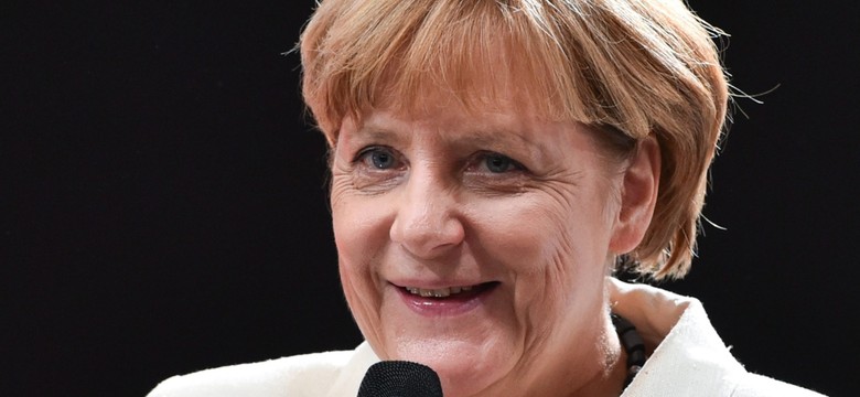Merkel zachwycona nowym autem z Polski! Lakier pod kolor marynarki kanclerz. Mamy ZDJĘCIA