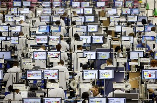 Dlaczego produktywność nie nadąża za rozwojem technologii? [OPINIA]