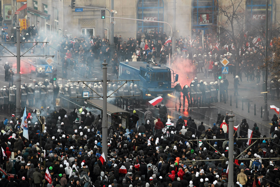 Zamieszki w Warszawie podczas 11 listopada, fot. Wojciech Olkuśnik/Agencja Gazeta