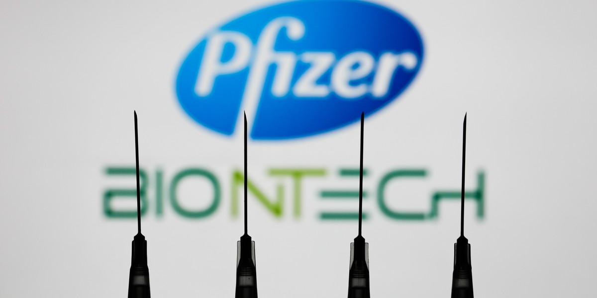 Pfizer/BioNTech chcą ubiegać się o szybką autoryzację szczepionki na COVID-19 - poinformował koncern.