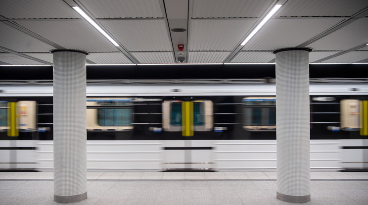 A felújításnak hamarosan vége, de lesz-e elég metrókocsi? / MTI/Balogh Zoltán