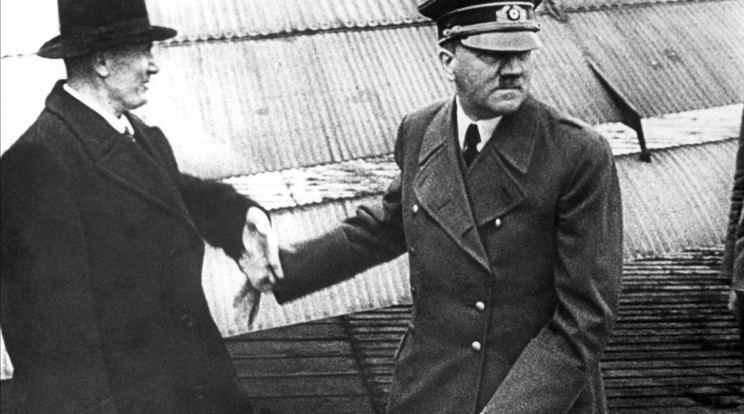 Hitler gépe elkelt az interneten /Fotó: AFP